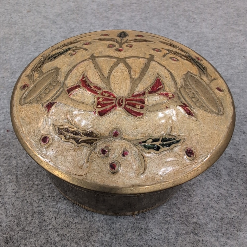 Vintage Brass Trinket Box Decorative Enamel Floral Bow Lid - Picture 1 of 7